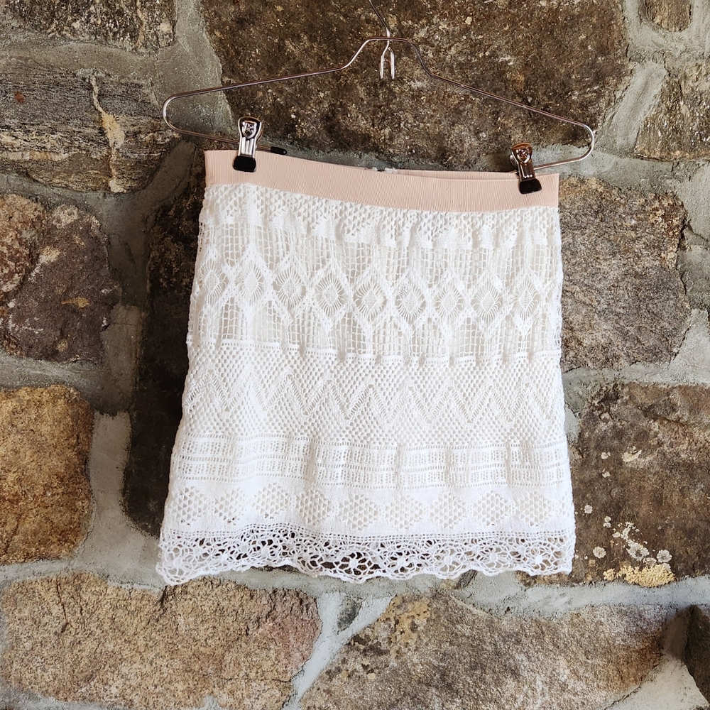 American Eagle Outfitters Women Ivory Crochet Lace Mini Skirt Size 0